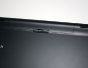 Logitech_Wireless_All-in-One_Keyboard_TK820-02