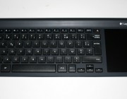 Logitech_Wireless_All-in-One_Keyboard_TK820-03