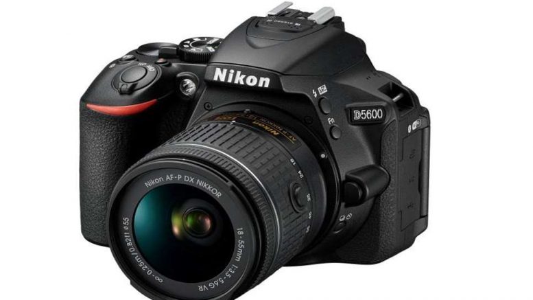 nikon d5600 apn reflex numerique