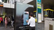 Samsung JCDecaux Bus qi