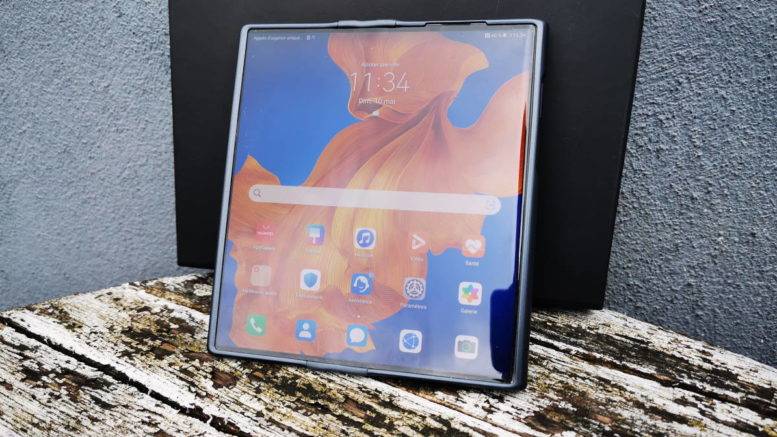 https://www.planet-sansfil.com/wp-content/uploads/2020/04/Huawei-Mate-Xs-front-opened-777x437.jpg