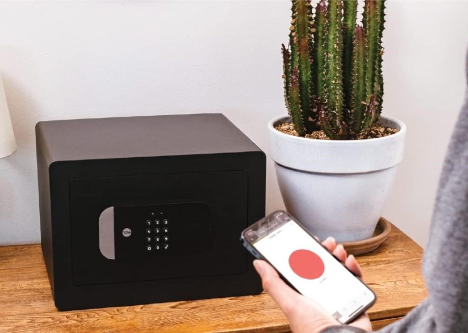 coffre-fort connecté Yale Smart Safe