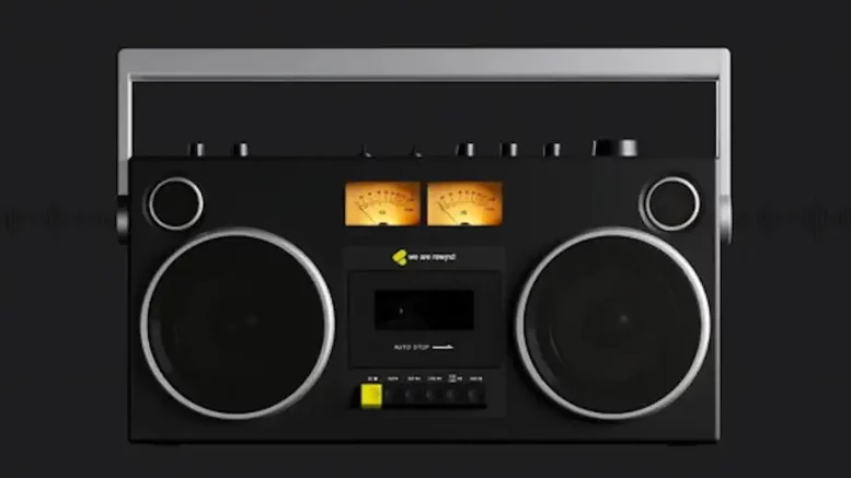 GB-001 boombox