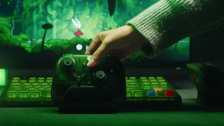 8BitDo Ultimate 3-mode Controller for Xbox Jade